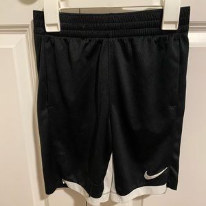 Boys black Nike dri-fit shorts. Size M